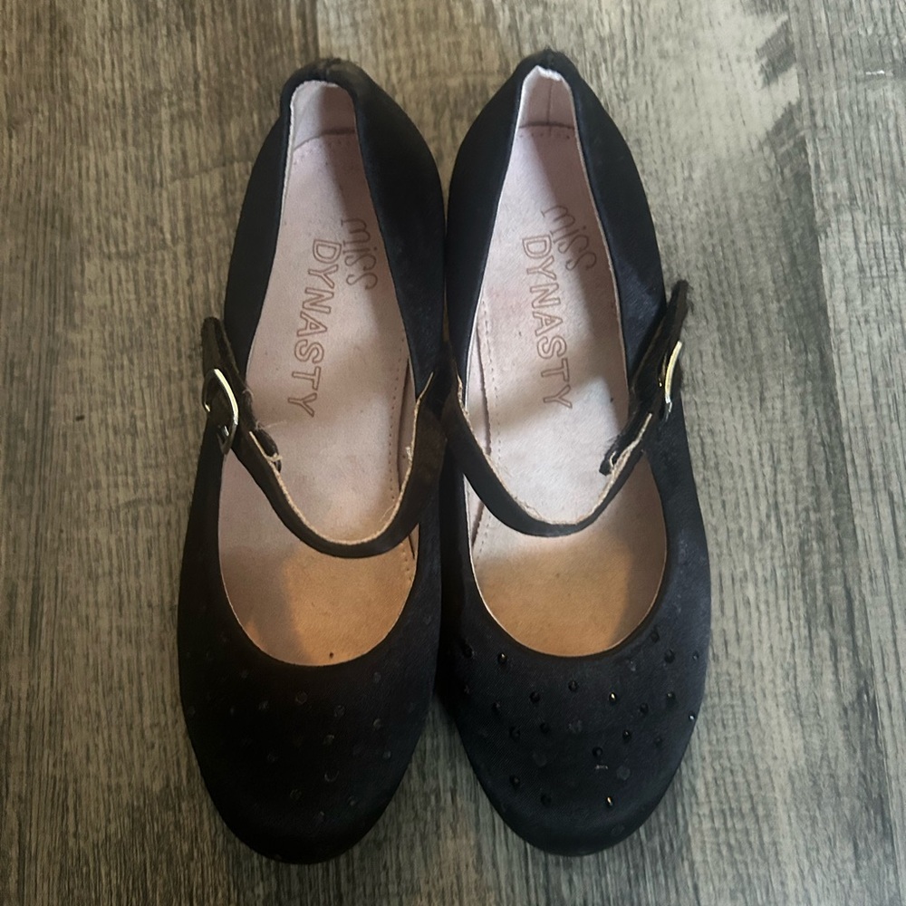Miss Dynasty Little girls casual heels dressy shoes